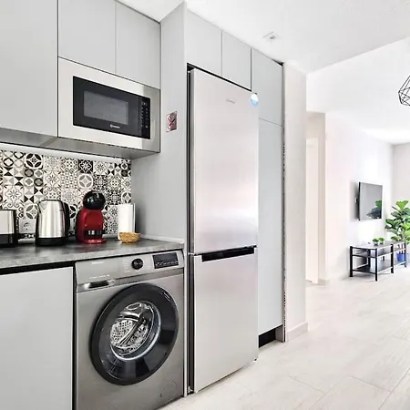 New Apartment In The Center With A Parking