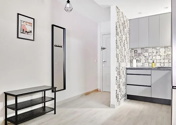 New Apartment In The Center With A Parking *